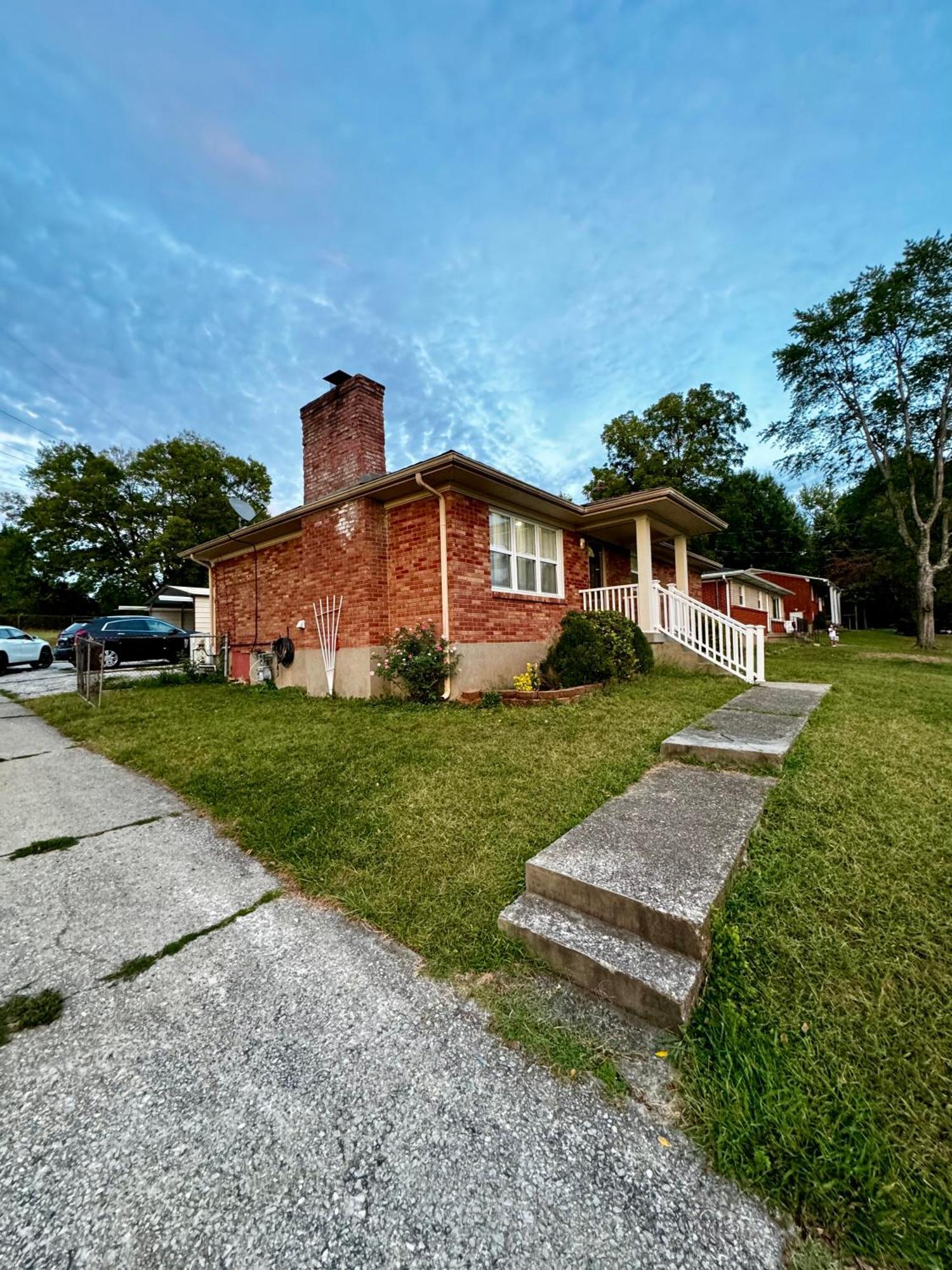 Spacious House In Highview Louisville
