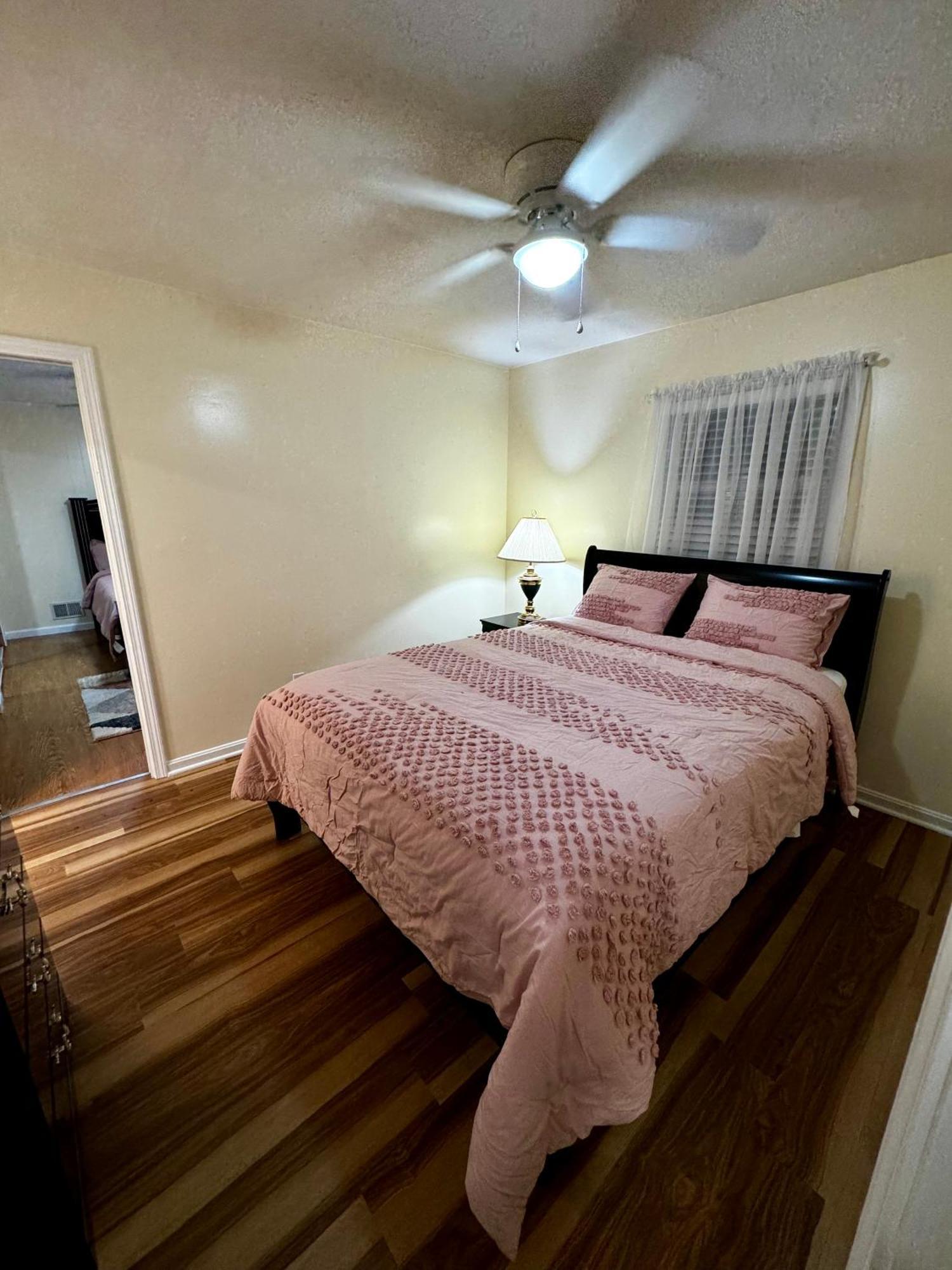 Holiday home Spacious House In Highview *