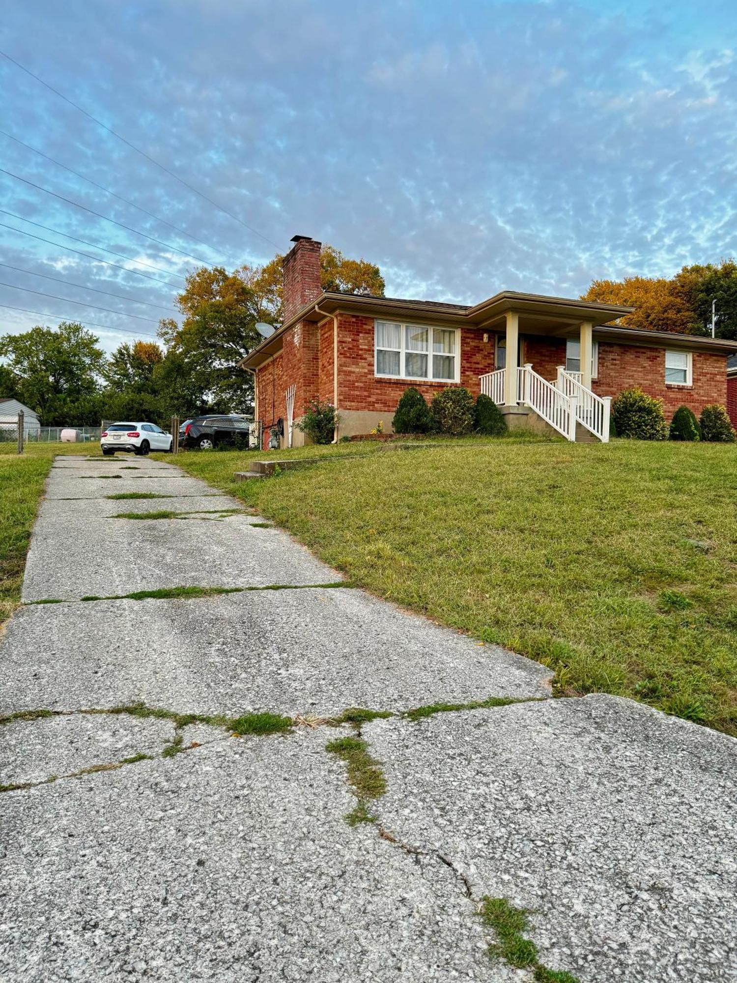 Spacious House In Highview * Louisville