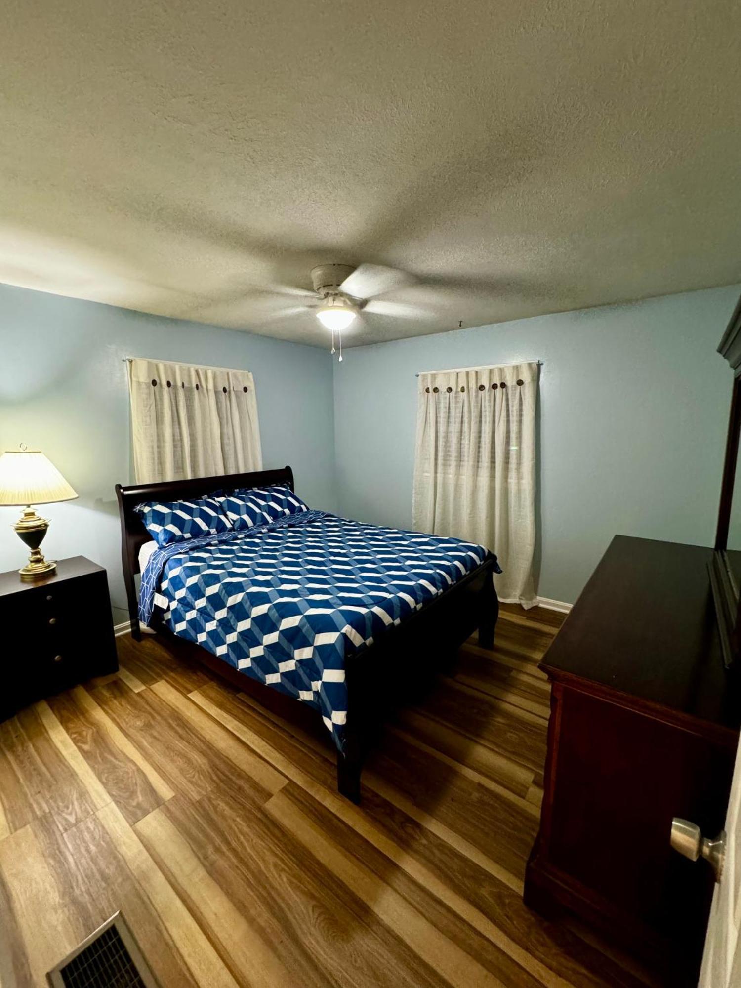 Holiday home Spacious House In Highview *