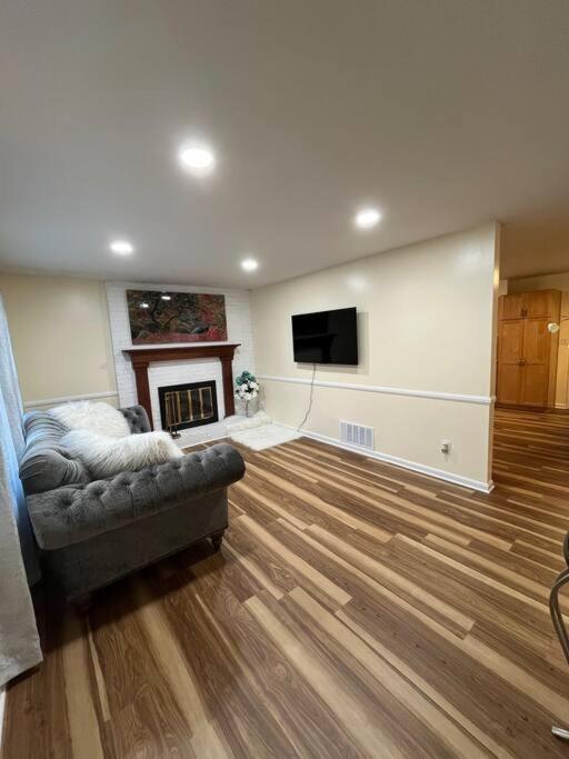 Holiday home Spacious House In Highview Louisville