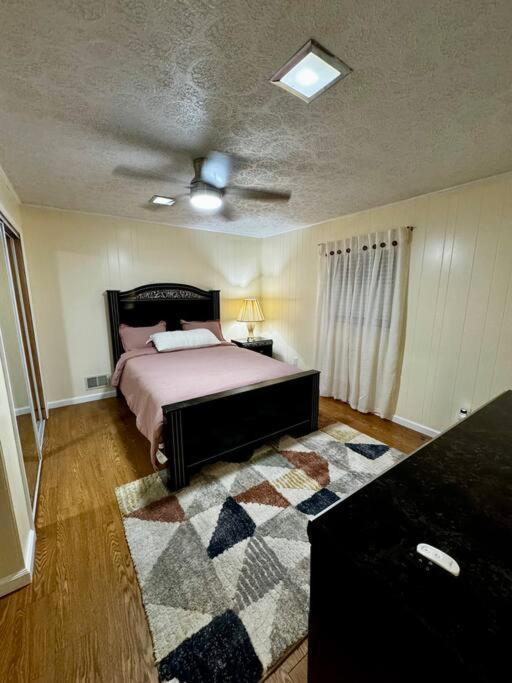 Spacious House In Highview * Louisville