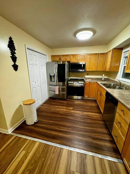 Spacious House In Highview Louisville