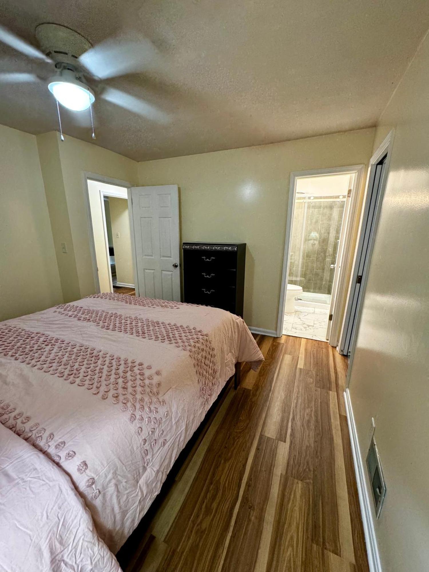 Holiday home Spacious House In Highview *